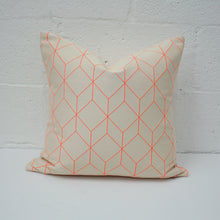 Cargar imagen en el visor de la galería, Maharam Bright Cube Crush Pillow Jaspid studio