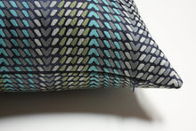 Cargar imagen en el visor de la galería, Maharam Reef Baltic Pillow Jaspid studio