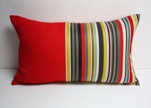 Cargar imagen en el visor de la galería, Maharam Paul Smith mixed Pillows - Collection No.3 - Jaspid Studio