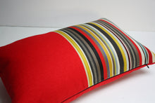 Cargar imagen en el visor de la galería, Maharam Paul Smith mixed Pillows - Collection No.3 - Jaspid Studio