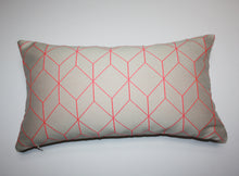 Cargar imagen en el visor de la galería, Maharam Bright Cube Coral Pillow
