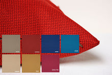 Cargar imagen en el visor de la galería, Maharam Metric Pillow