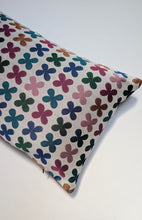 Load image into Gallery viewer, Maharam Quatrefoil by Alexander Girard, Pillow