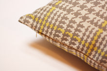 Load image into Gallery viewer, Maharam Paul Smith Houndstooth Oat pillow Jaspid studio