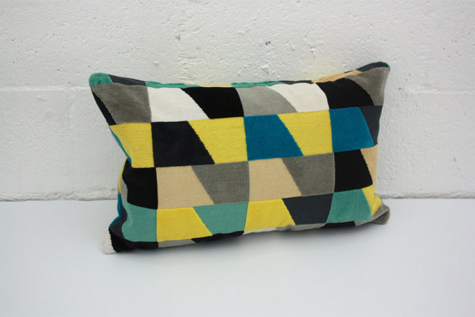 Momentum Lucio Capri Pillow Jaspid studio