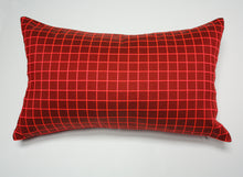 Cargar imagen en el visor de la galería, Maharam Bright Grid Raspberry Pillow Jaspid studio