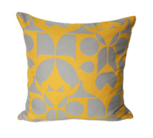 Cargar imagen en el visor de la galería, Maharam Mister Enliven Pillow