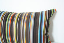 Cargar imagen en el visor de la galería, Maharam Paul Smith Ottoman Stripe Cocoa pillow