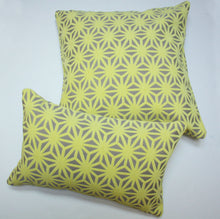 Load image into Gallery viewer, Arc com Kirigami Pillow Jaspid Studio