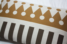 Cargar imagen en el visor de la galería, Maharam Palio by Alexander Girard Pillow