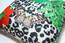 Load image into Gallery viewer, Tropical Jungle Pillow Cover
